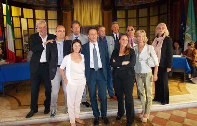 arona consiglio maggioranza