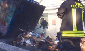 arona incendio compattatore carta