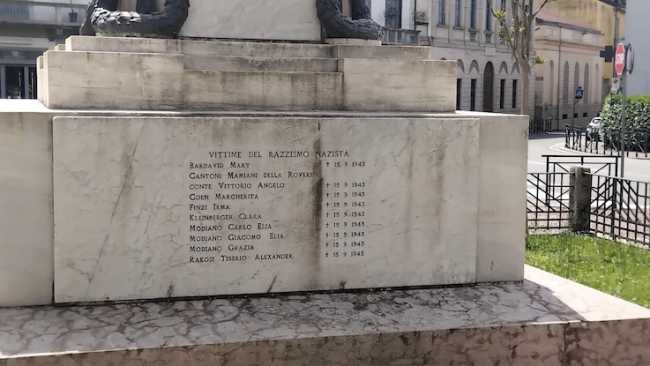 arona monumento caduti scritta da aggiungere