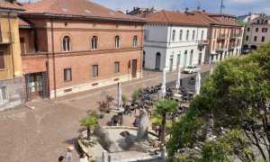 arona piazza san graziano vista da alto