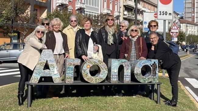 arona scritta mosaico