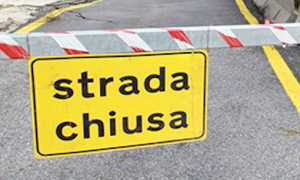 b strada chiusa cartello