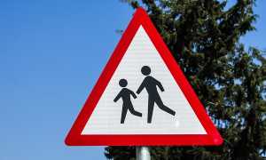 cartello scuola attraversamento