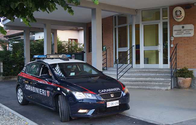 cc arona auto caserma