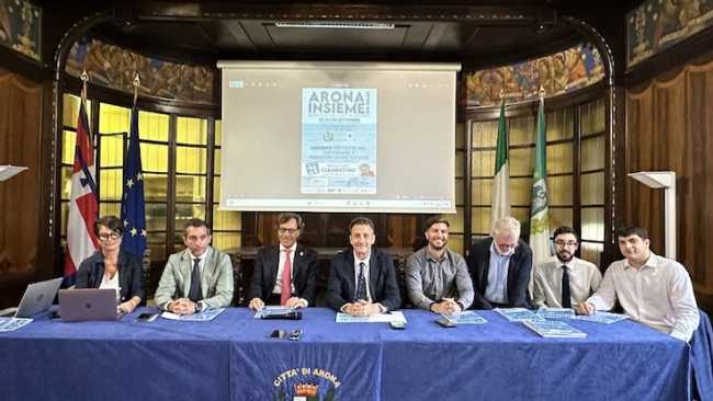 conferenza stampa arona insieme