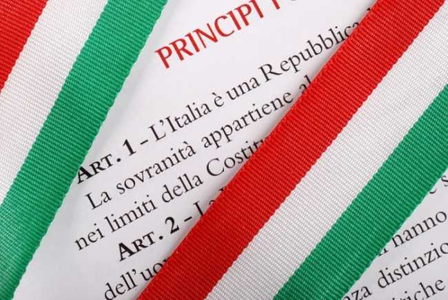 costituzione Foto