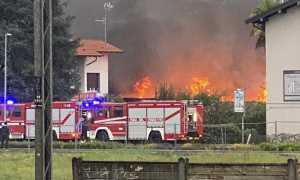 dormelletto incendio apr 25