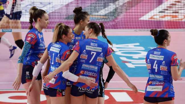 igor gruppo incitamento ragazze