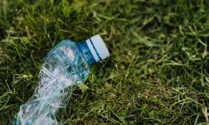 immondizia ecologia plastica bottiglia