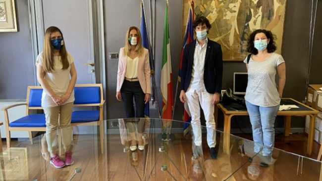 incontro asili in regione