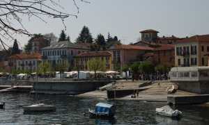 lesa lungolago 