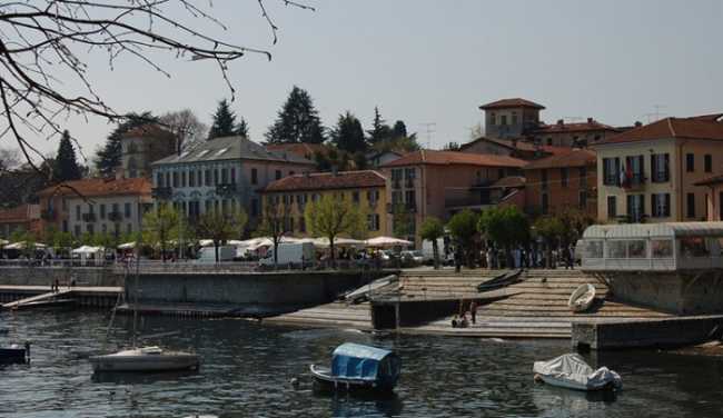 lesa lungolago 