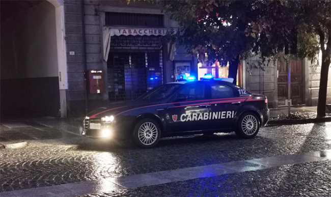 notte auto viale domo carabinieri