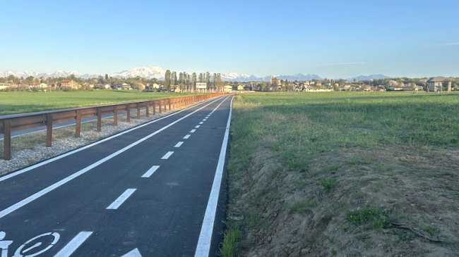 oleggio mezzomerico ciclopedonale foto