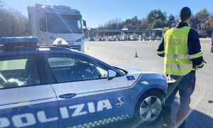 polizia stradale controlli tir