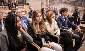 studenti fermi senato nastri