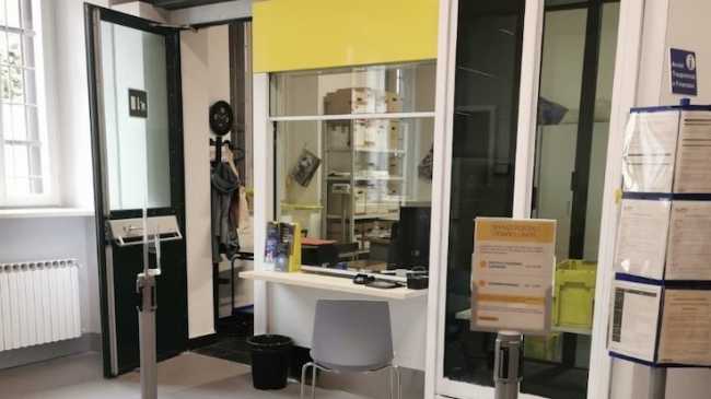 ufficio postale mezzomerico interno