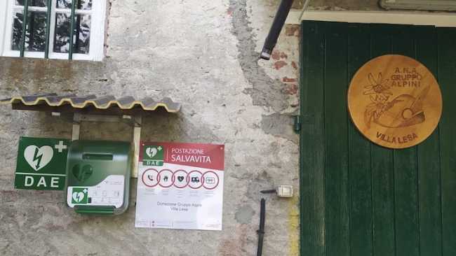 villa lesa alpini defibrillatore