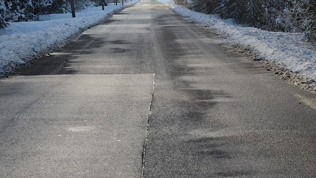 strada ghiaccio