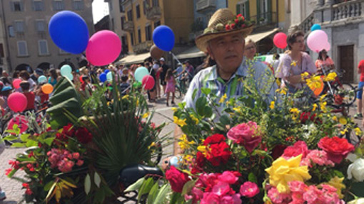 biciclettata in fiore