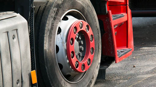 camion ruota