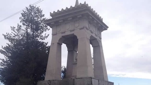 tomba cantoni