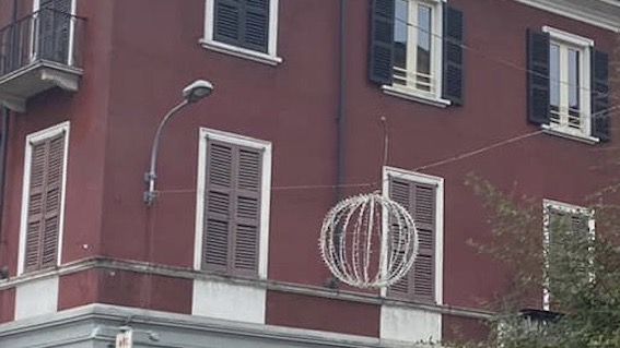 allestimento luminarie arona