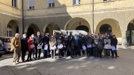arona mezzo trasporto servizi sociali