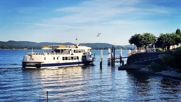 lesa porto turistico