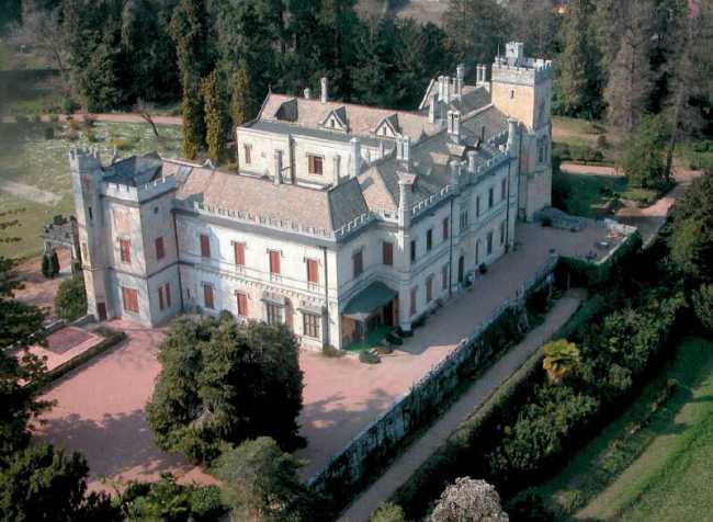 castello dal pozzo Oleggio