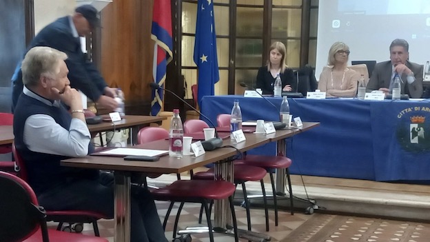 consiglio minoranza abbandona