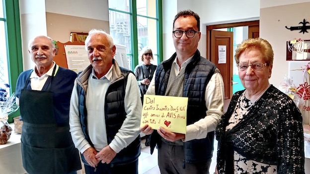 avis arona donazione da centro incontro