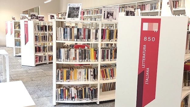 arona biblioteca sala lettura