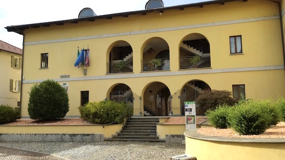 oleggio castello municipio