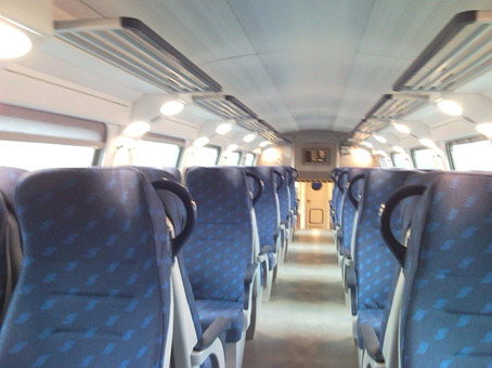 treno sedili vagone