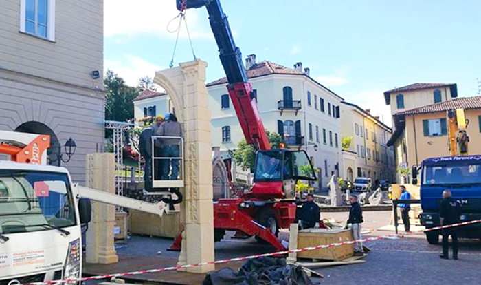 Arona: è il giorno di Palmira. Inaugurazione con uno show per l'Arco tridimensionale