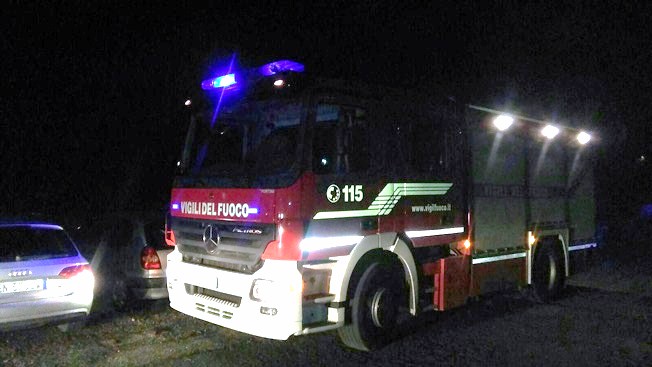 Vigili del fuoco: soccorso ad una persona caduta in un appartamento