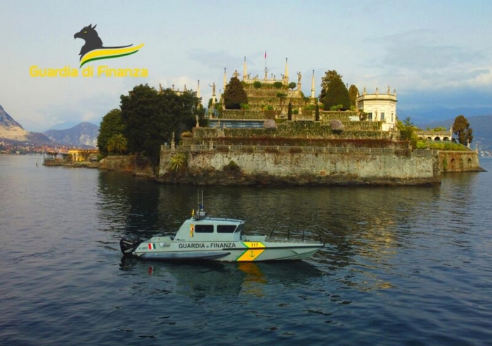 Estate sicura sui Laghi, dalla Gdf mille controlli e sanzioni per 90.000 euro