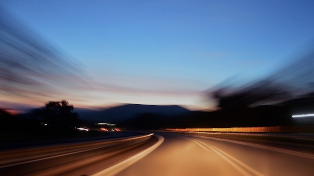 A26, manutenzione barriere: chiusura notturna tratto fra Arona e Borgomanero