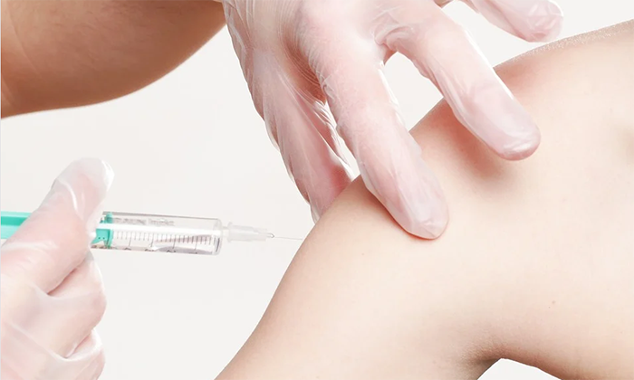 Vaccini, Rossi e Valle (Pd): "Ancora criticità organizzative da affrontare"
