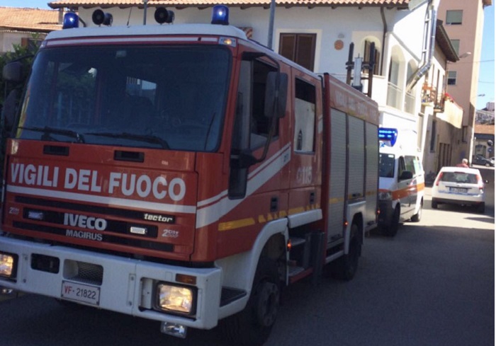Intervento vigili del fuoco per donna caduta in abitazione