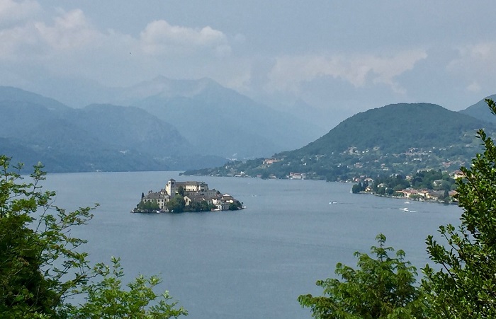Dura presa di posizione dell'Ecomuseo dopo il nuovo sversamento nel Lago d'Orta
